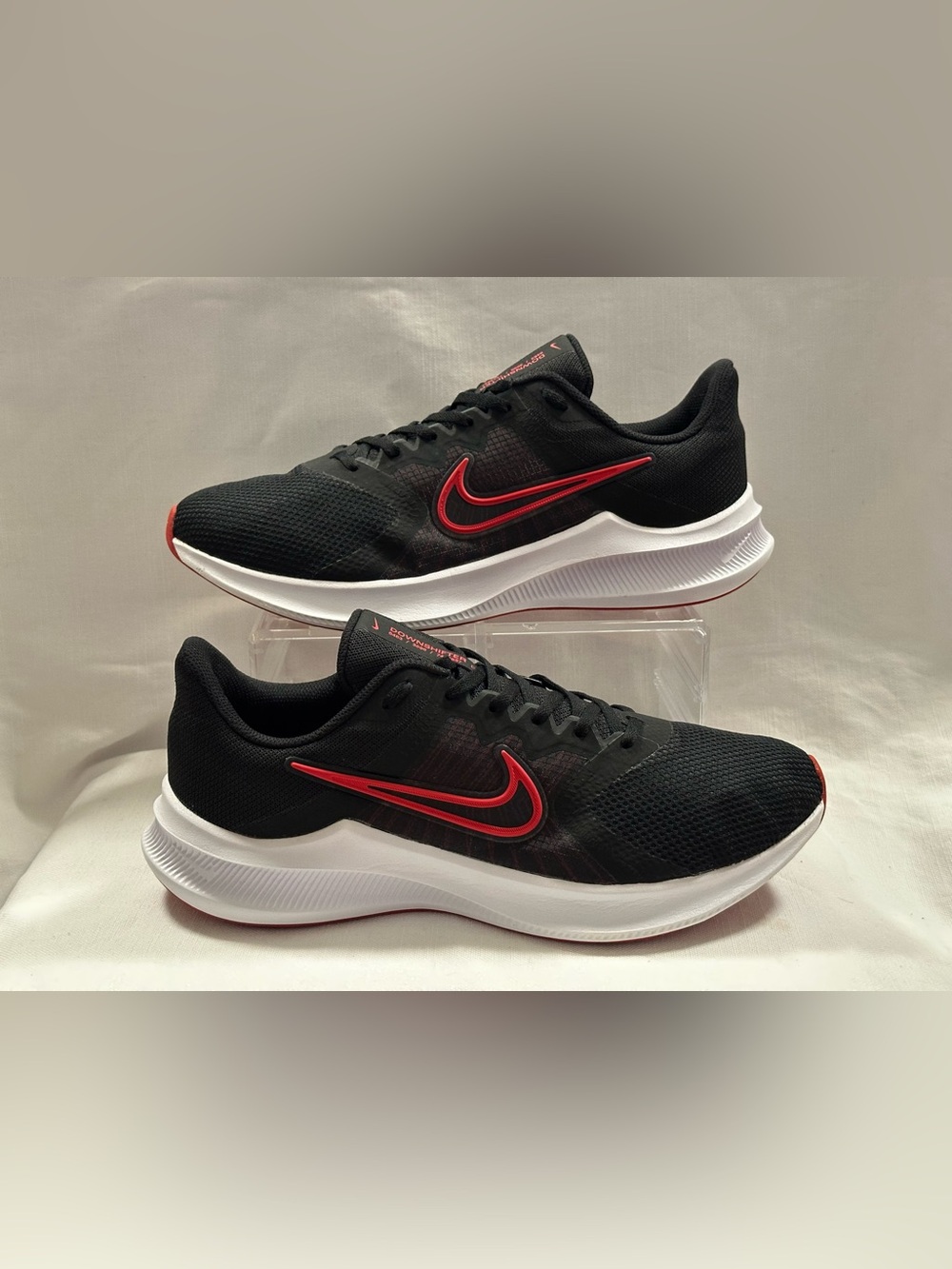 Nike Downshifter 11 Running
Shoes Men's 11.5 Black Red
DD3576-005 Athletic